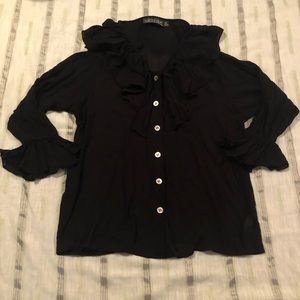 Karen Kane ruffled sleeve and neck line button up blouse size 10